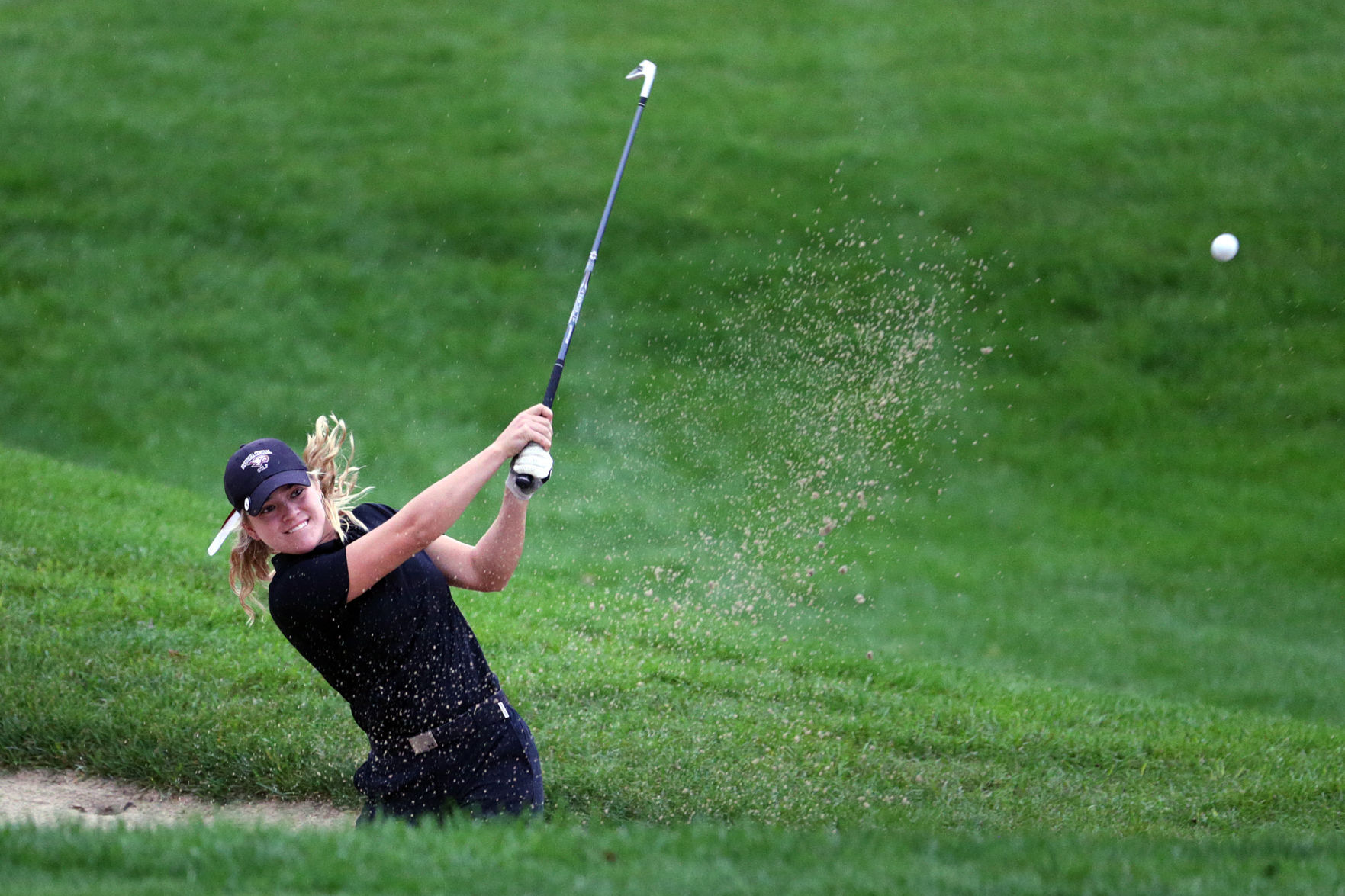 High school girls golf: Central wins WIAA Division-1 state team title